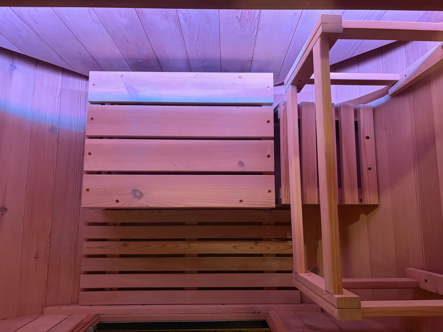 Holl's Traditional sauna COCOON 130